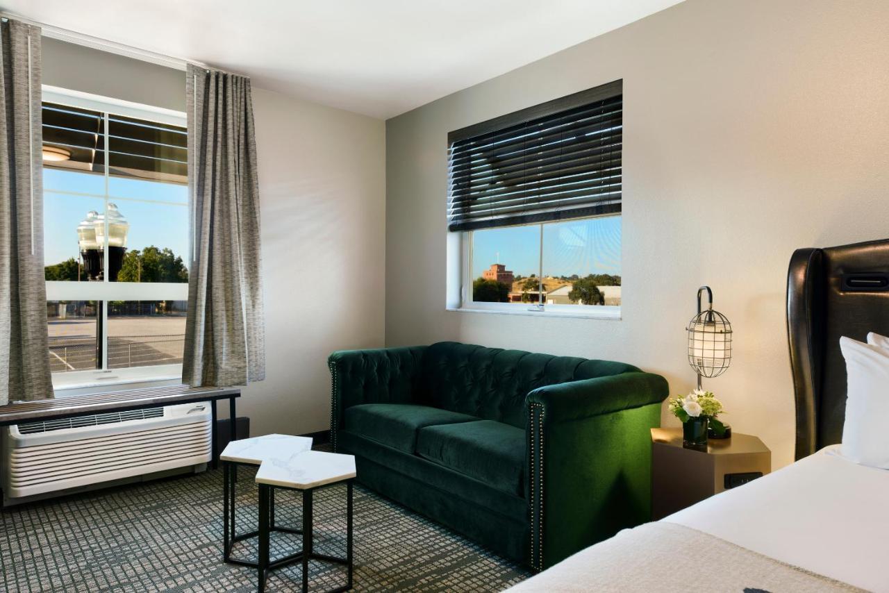 Oxford Suites El Paso de Robles Buitenkant foto