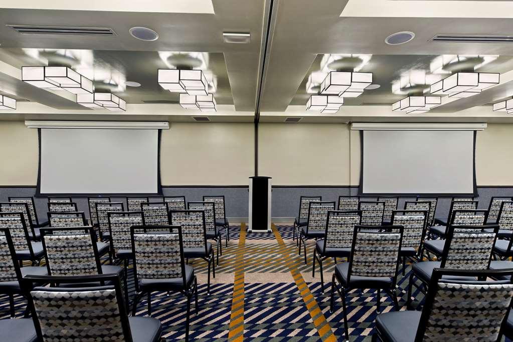 Oxford Suites El Paso de Robles Faciliteiten foto
